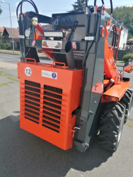 Naklada� UNC060 po kompletnej gener�lnej oprave poh�ad zozadu